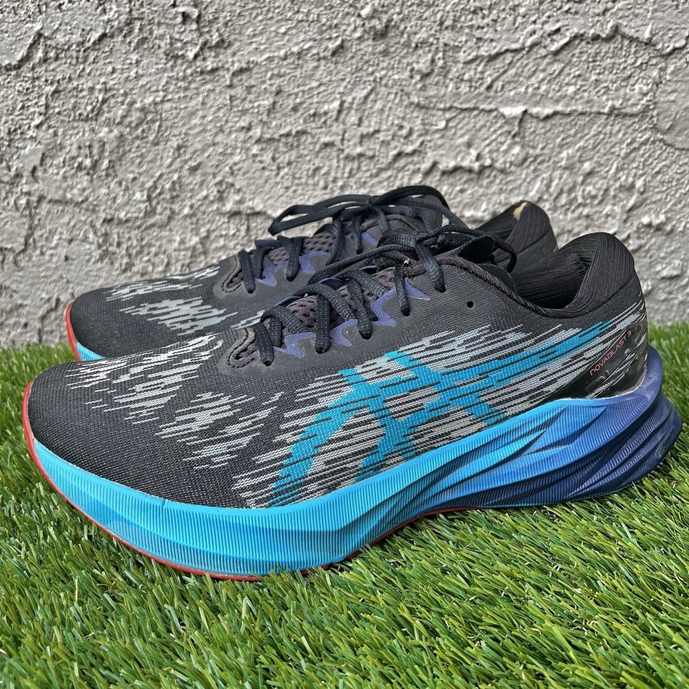 ASICS Shoes Men Size 10 Novablast 3 Running Black Blue Lace Up Jogging Gym